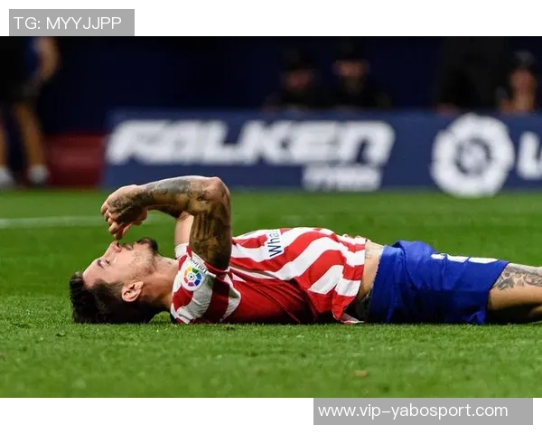 南美媒体报道拜仁曼联马竞争夺17岁厄瓜多尔中场新星卡斯蒂略